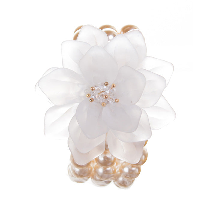 Beautiful White Rose Pearl Bracelet