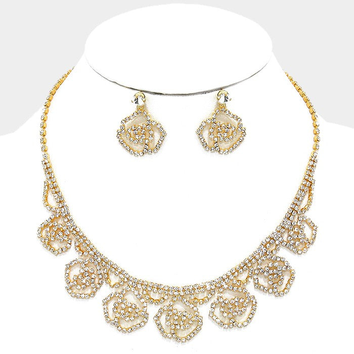 Beautiful Crystal Rose Collar Necklace Set
