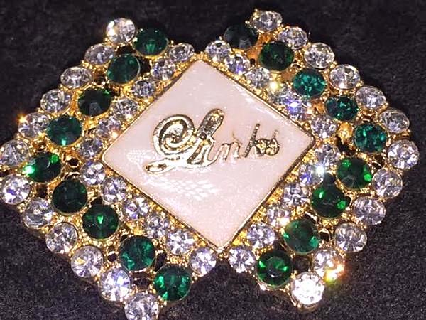 Beautiful LINKS Austrian Crystal Diamond of Excellence Pin (NEW)