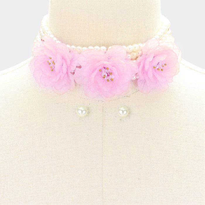 Beautiful Rose Pearl Choker Necklace